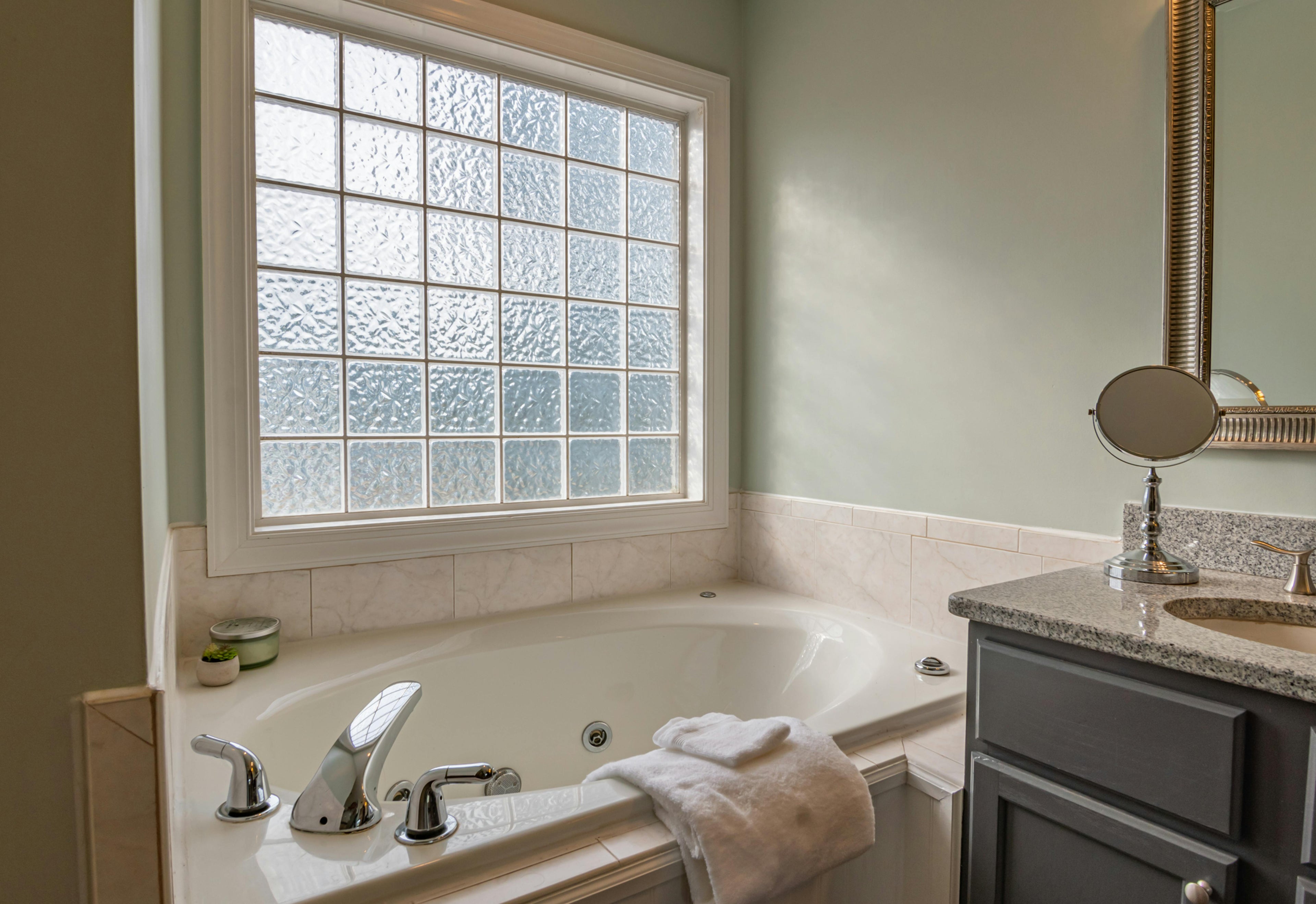 Bathroom & Utility