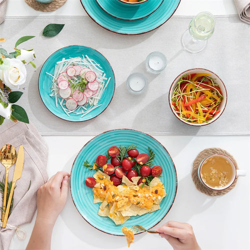 16Pc Ceramic Vintage Dinnerware Set