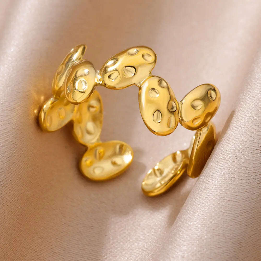 Vintage Women's Accessory Gifts