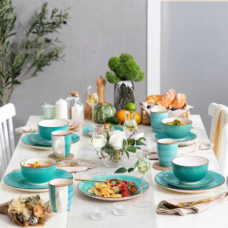 16Pc Ceramic Vintage Dinnerware Set