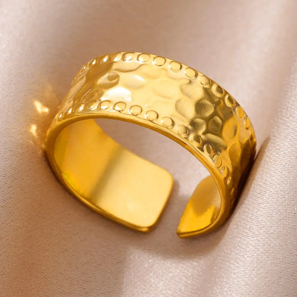 Vintage Women's Accessory Gifts