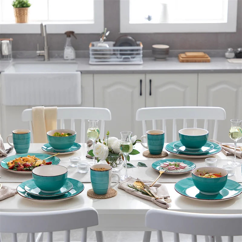 16Pc Ceramic Vintage Dinnerware Set